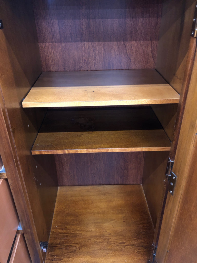 WEBB DEEP OAK CHIFFOROBE GENTLEMAN'S CHEST.