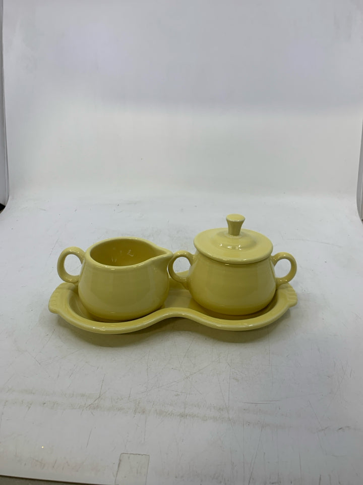 VTG SUGAR BOWL/CREAMER+ TRAY.