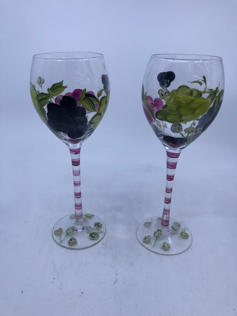 2 GRAPE PAINTED WINE GLASSES.