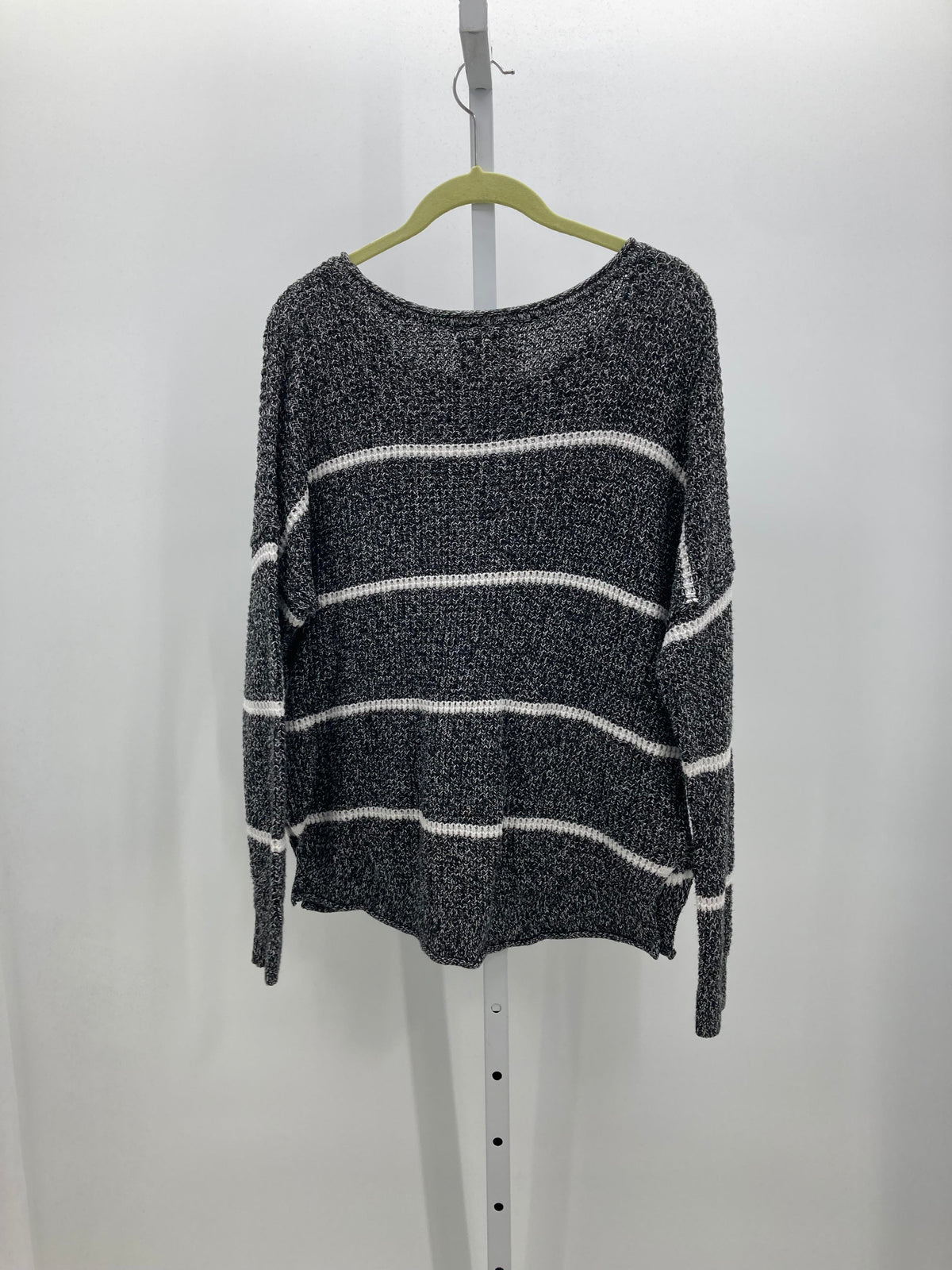 Hollister Size Medium Juniors Long Sleeve Sweater
