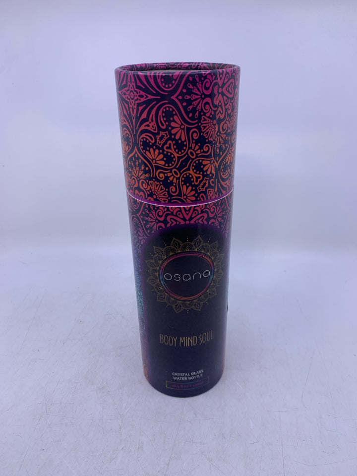 NIB CRYSTAL WATER BOTTLE W/ 3 CHANGEABLE HEALING CRYSTALS.