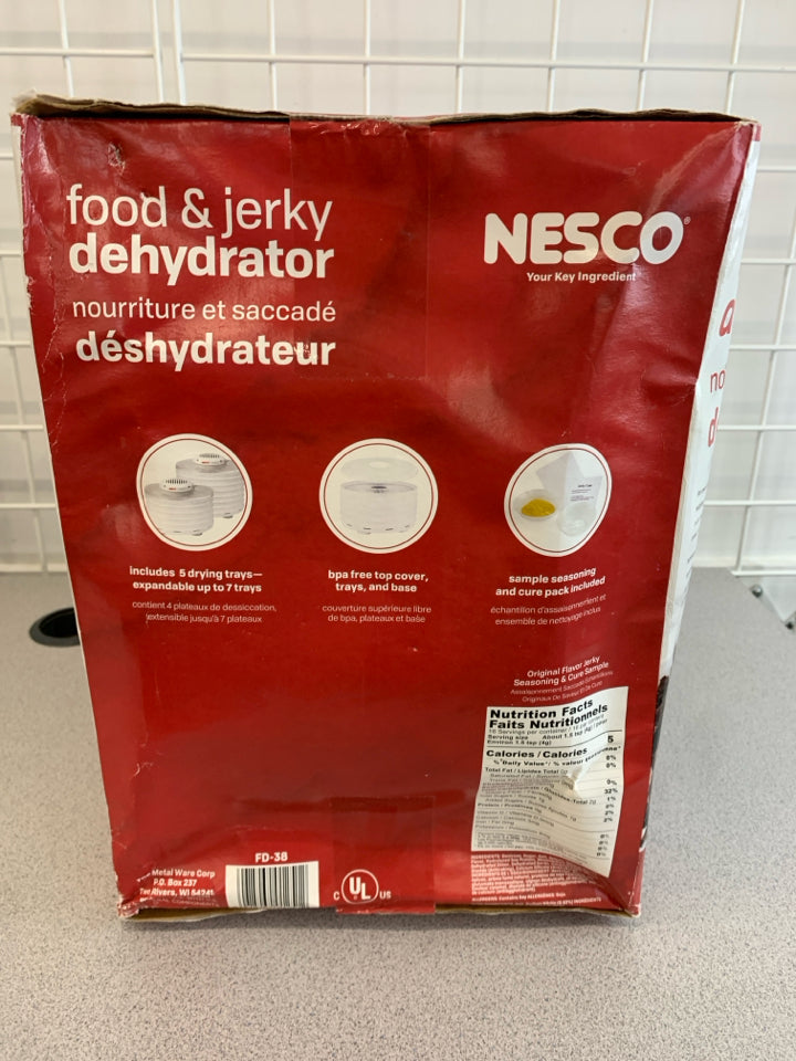 NIB NESCO FOOD & JERKY DEHYDRATOR.