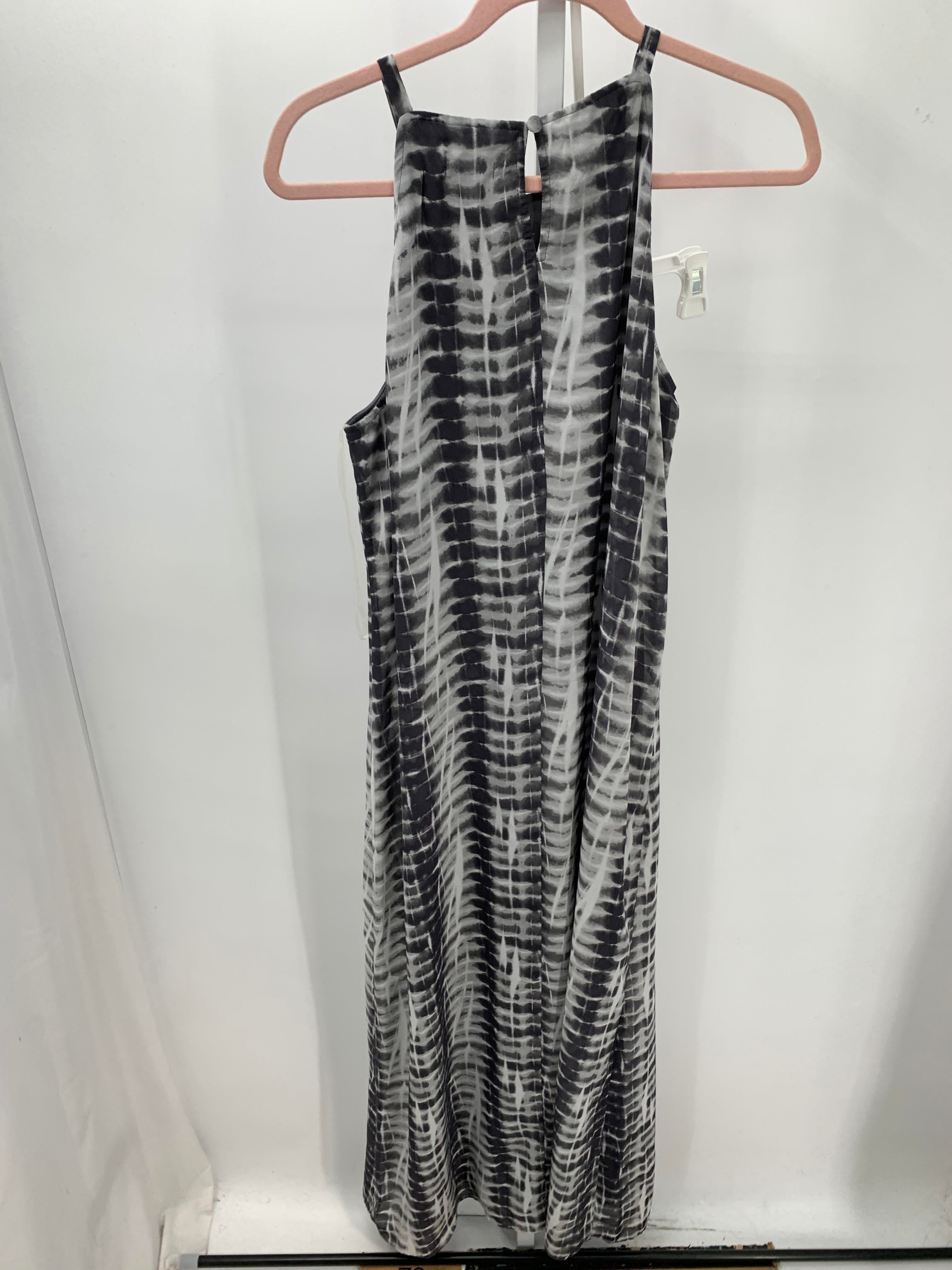 Size Large Misses Sleeveless Dress