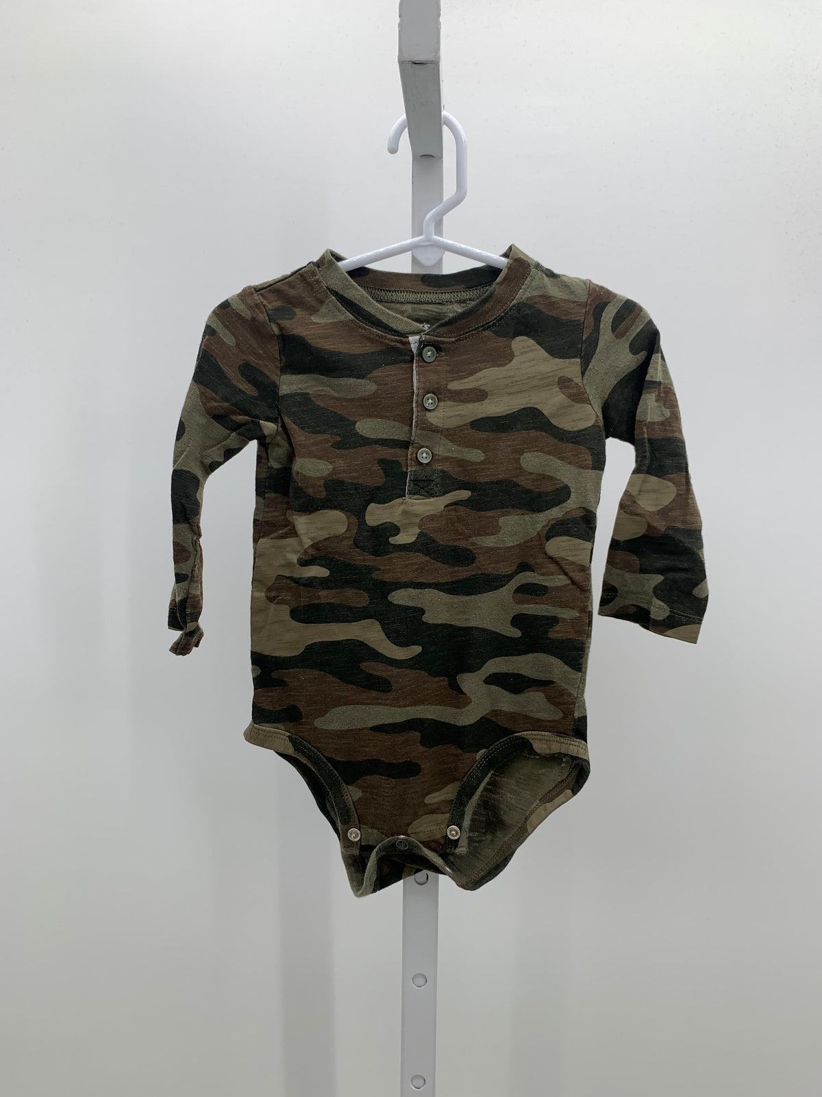 HENLEY CAMO KNIT