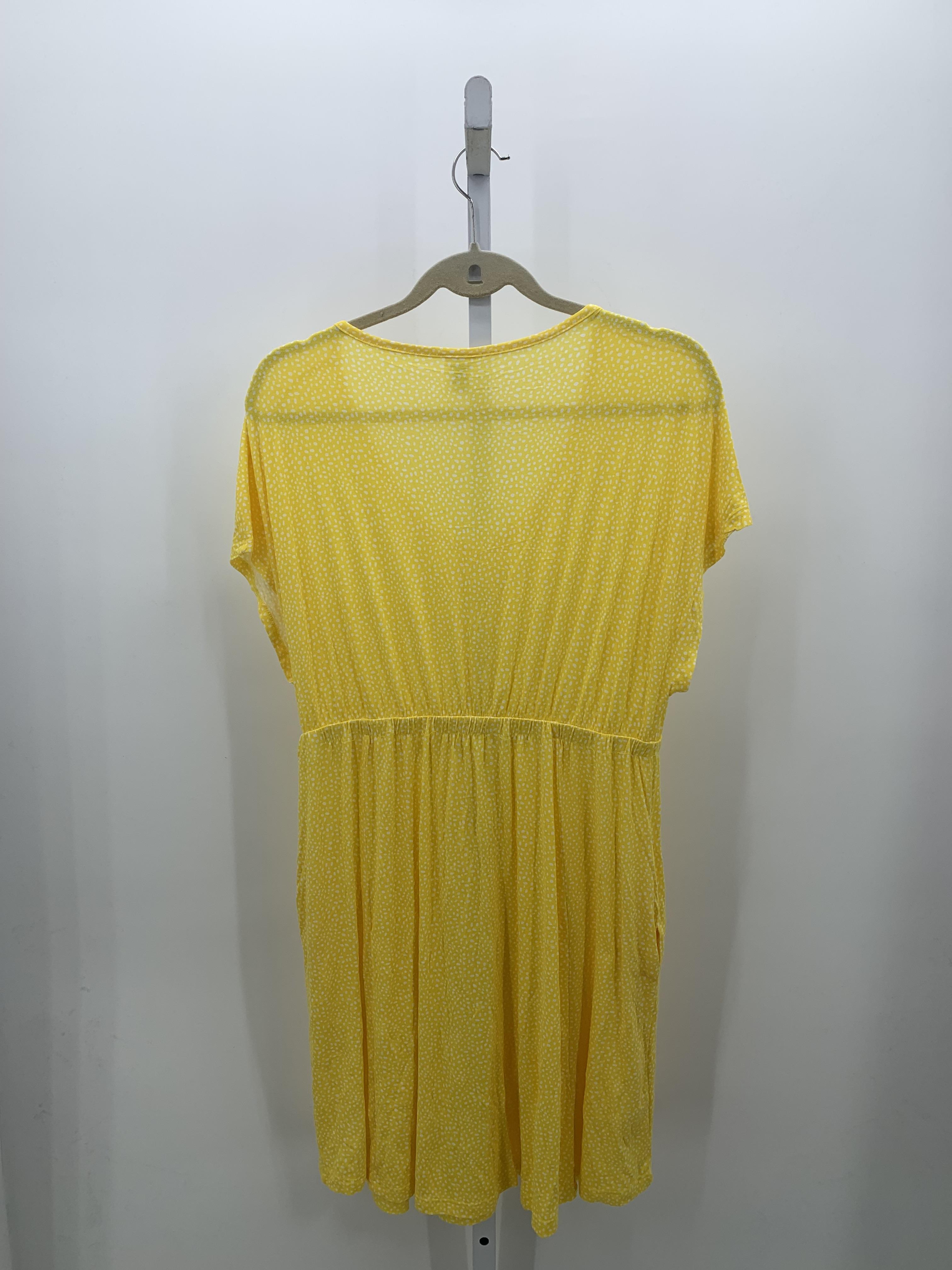 Size Large Misses Short Sleeve Dress