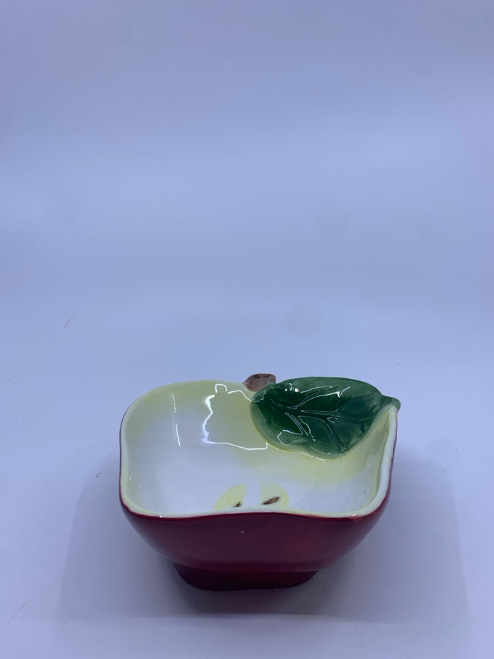 SMALL APPLE DISH.