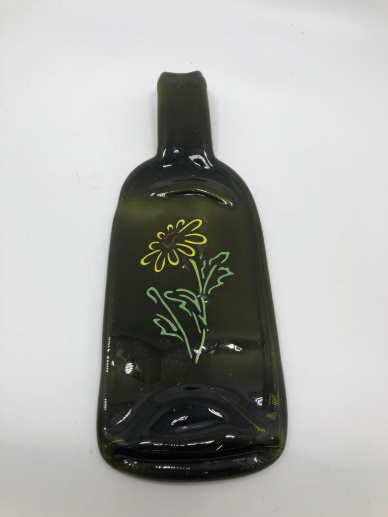 GREEN GLASS WINE BOTTLE SPOON REST SUNFLOWER DESIGN.