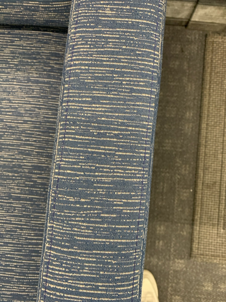NAVY W/ TEXTURED WHITE ACCENT CHAIR.