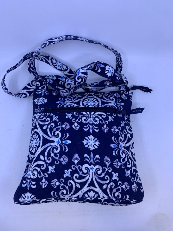 Vera Bradley Hipster in Steel Blue Medallion- New With Tags