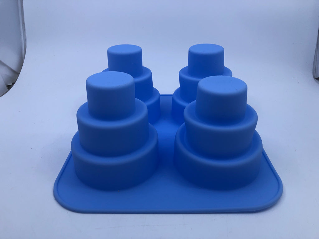 4 MINI CAKE MOLDS BLUE SILICONE.