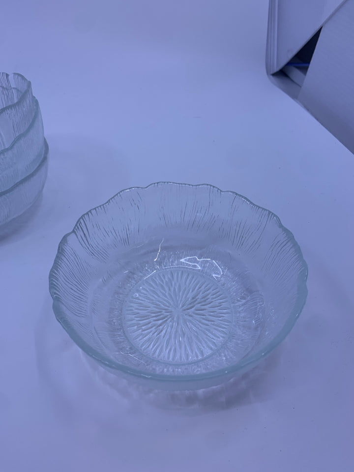 4 SMALL GLASS FLOWER BOWLS.