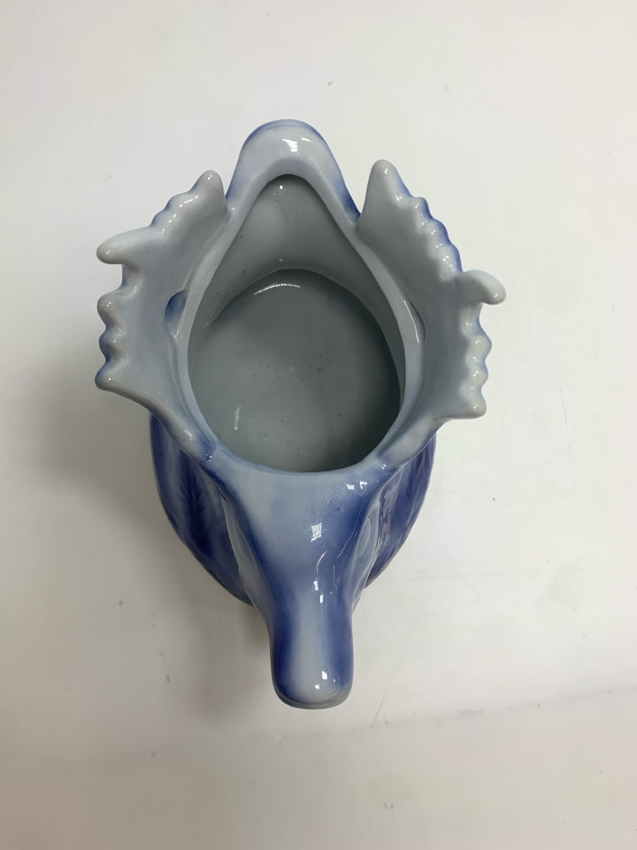 BLUE MOOSE HEAD CREAMER.