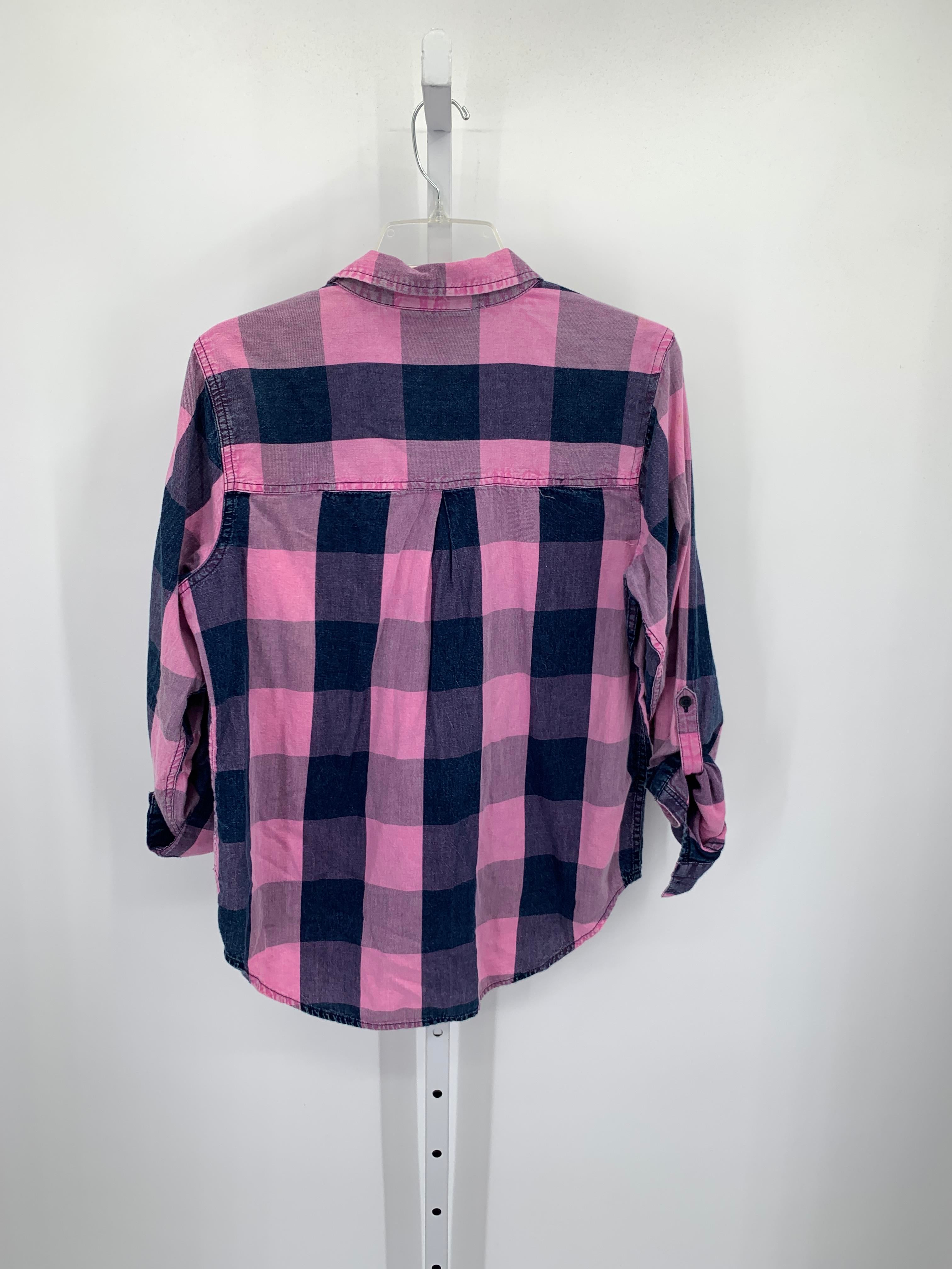 Time and Tru Size Medium Misses Long Sleeve Shirt