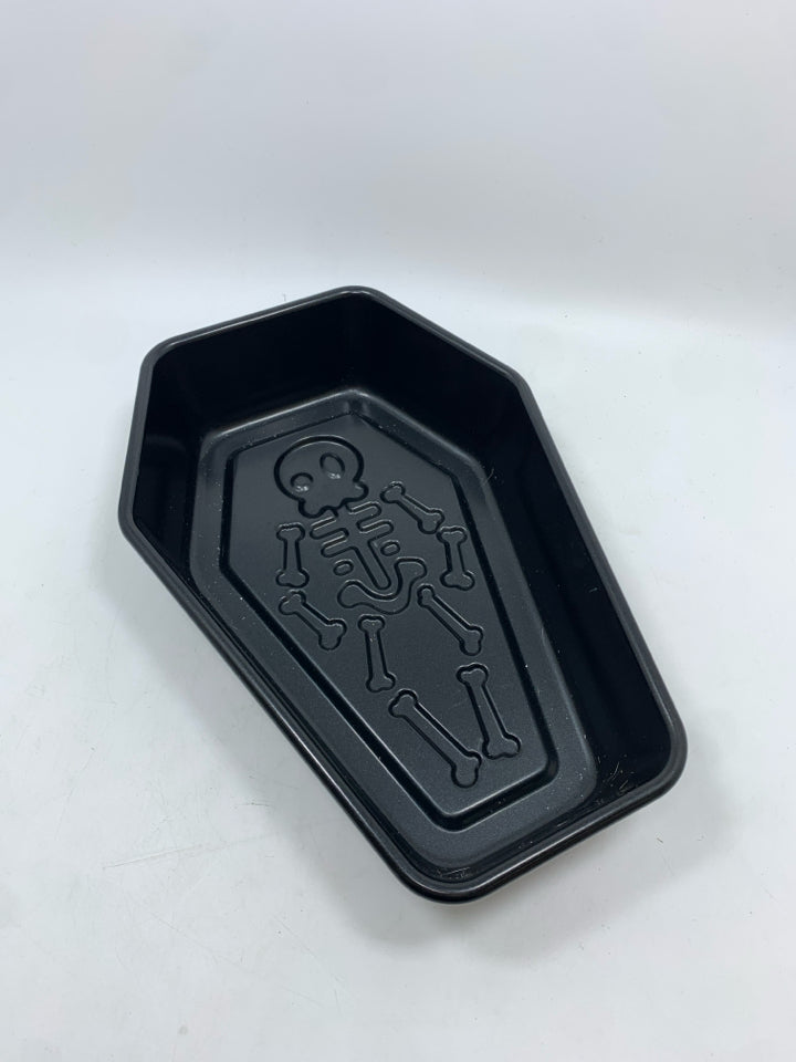 SKELTON COFFIN CAKE PAN.