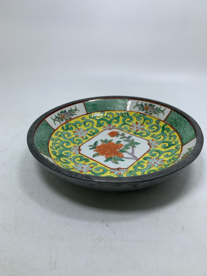 ASIAN STYLE METAL COVER OUTSIDE COLORFUL CATCH ALL.