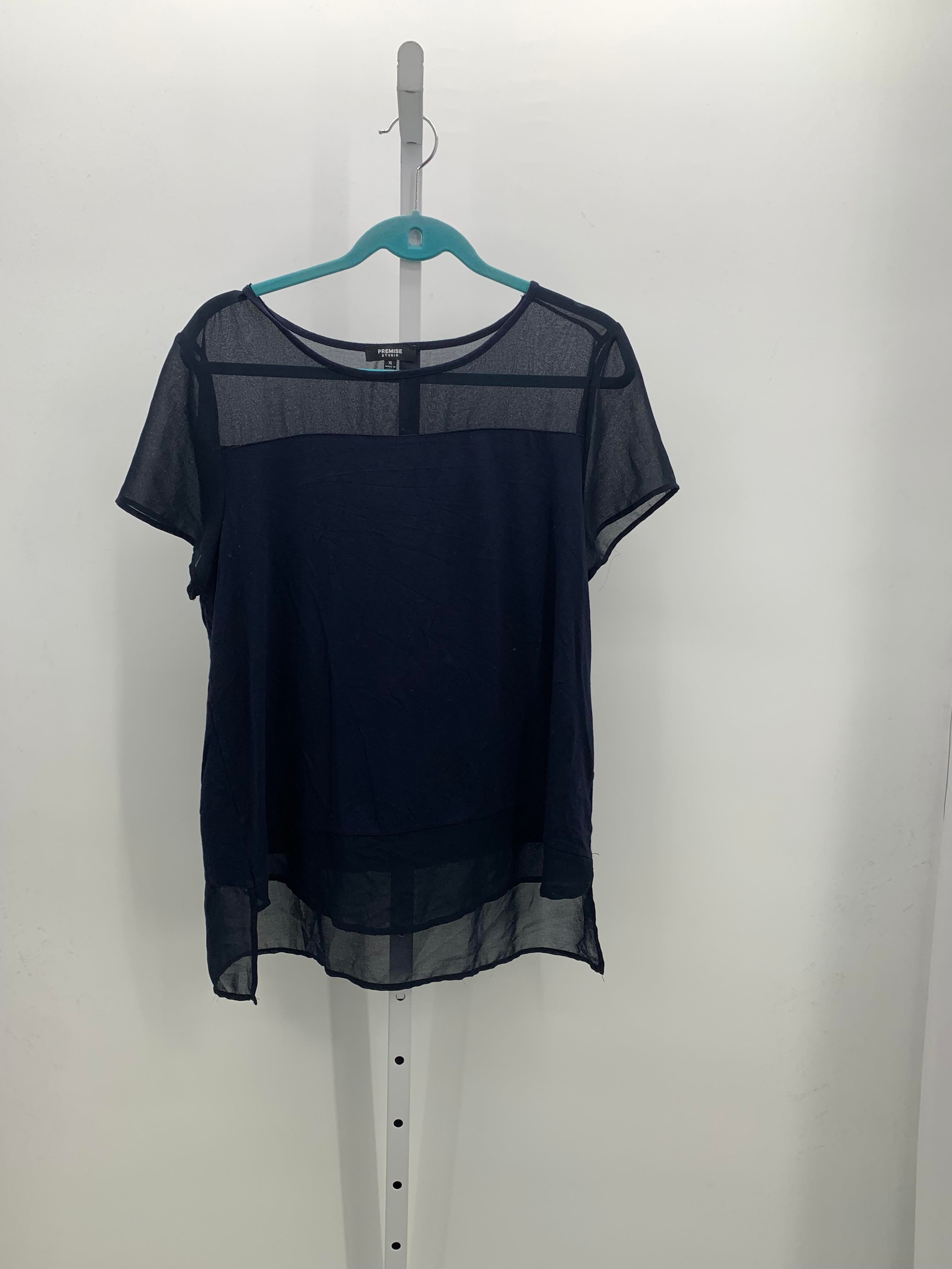 Premise Size Extra Large Misses Short Sleeve Shirt
