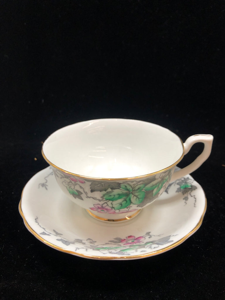 VTG FLOWER TEACUP/SAUCER.