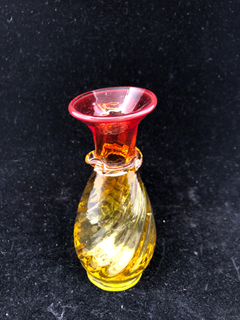 RED AND YELLOW GLASS VASE.