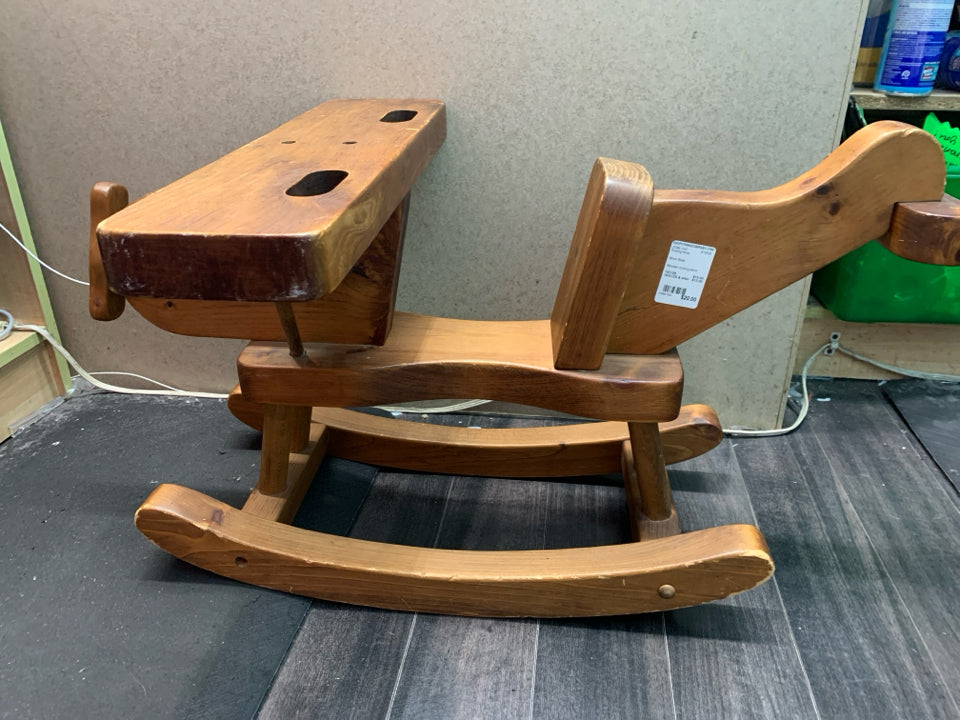 Wooden rocking plane