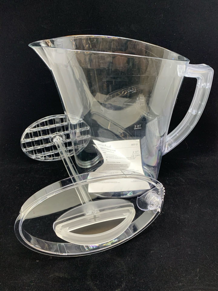PAMPERED CHEF QUICK-STIR PITCHER.