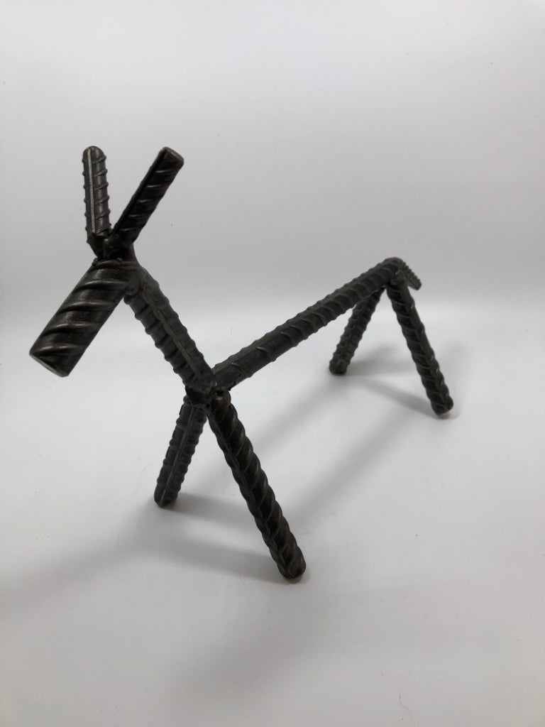 WELDED REINDEER.