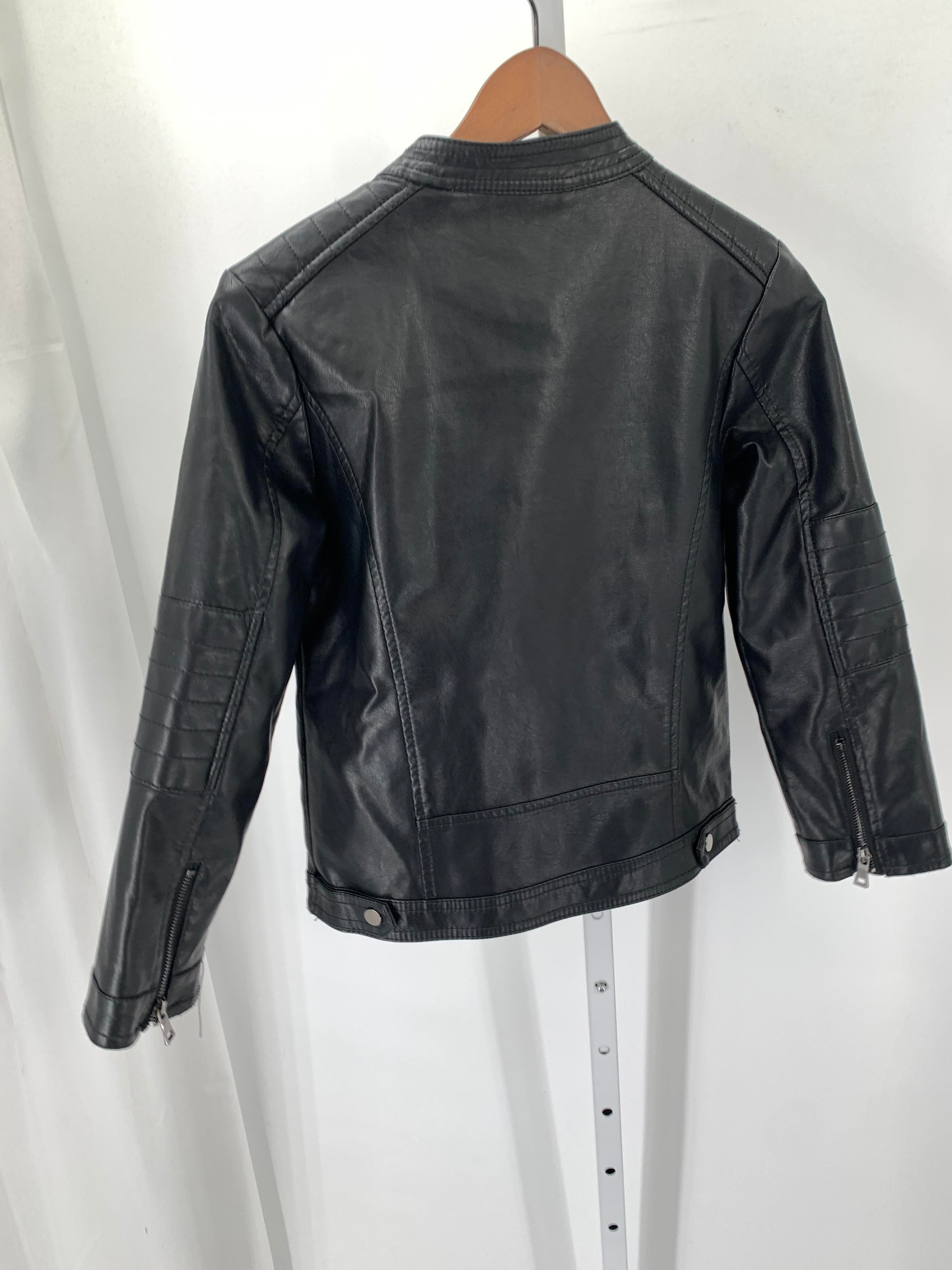 ZIP UP FAUX LEATHER.