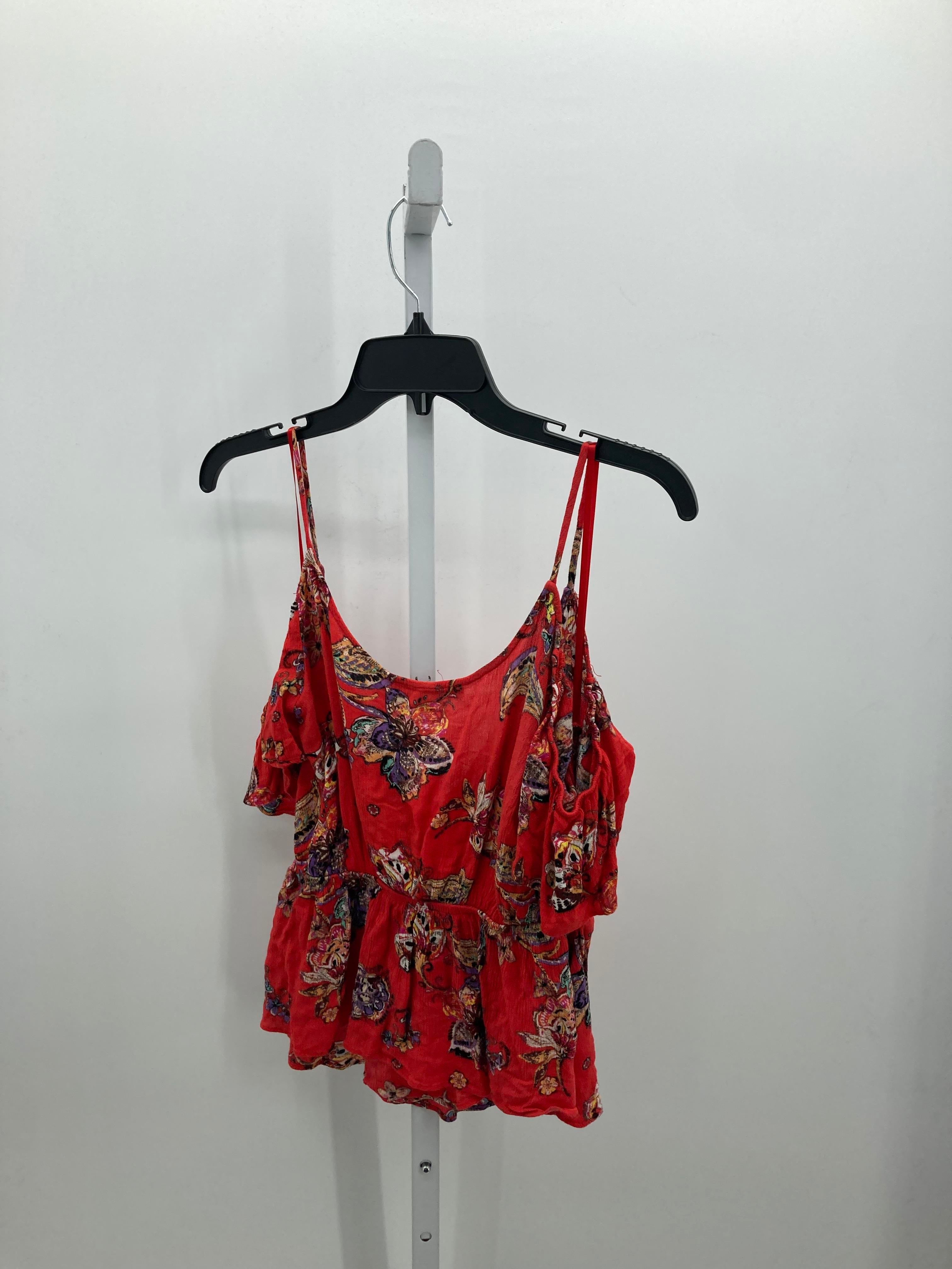 One Clothing Size Medium Juniors Short Sleeve Shirt