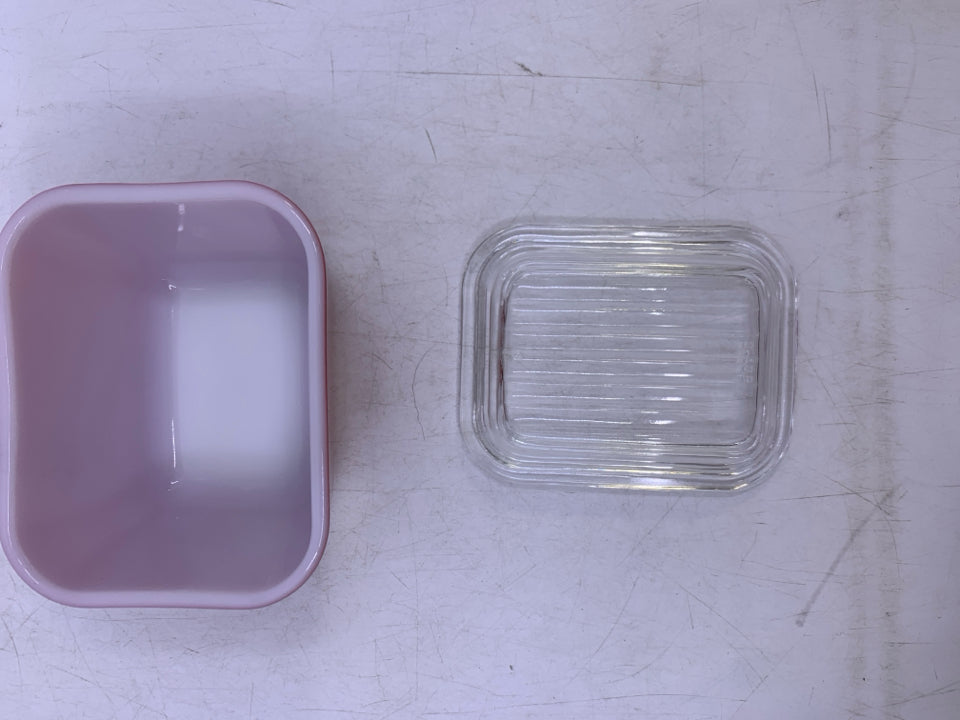 VTG SMALL RED SQUARE FRIDGE DISH W LID.