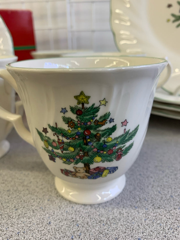 12pc HAPPY HOLIDAYS SVC 4- DINNER PLATES, CUPS, SAUCERS- IN BOX.