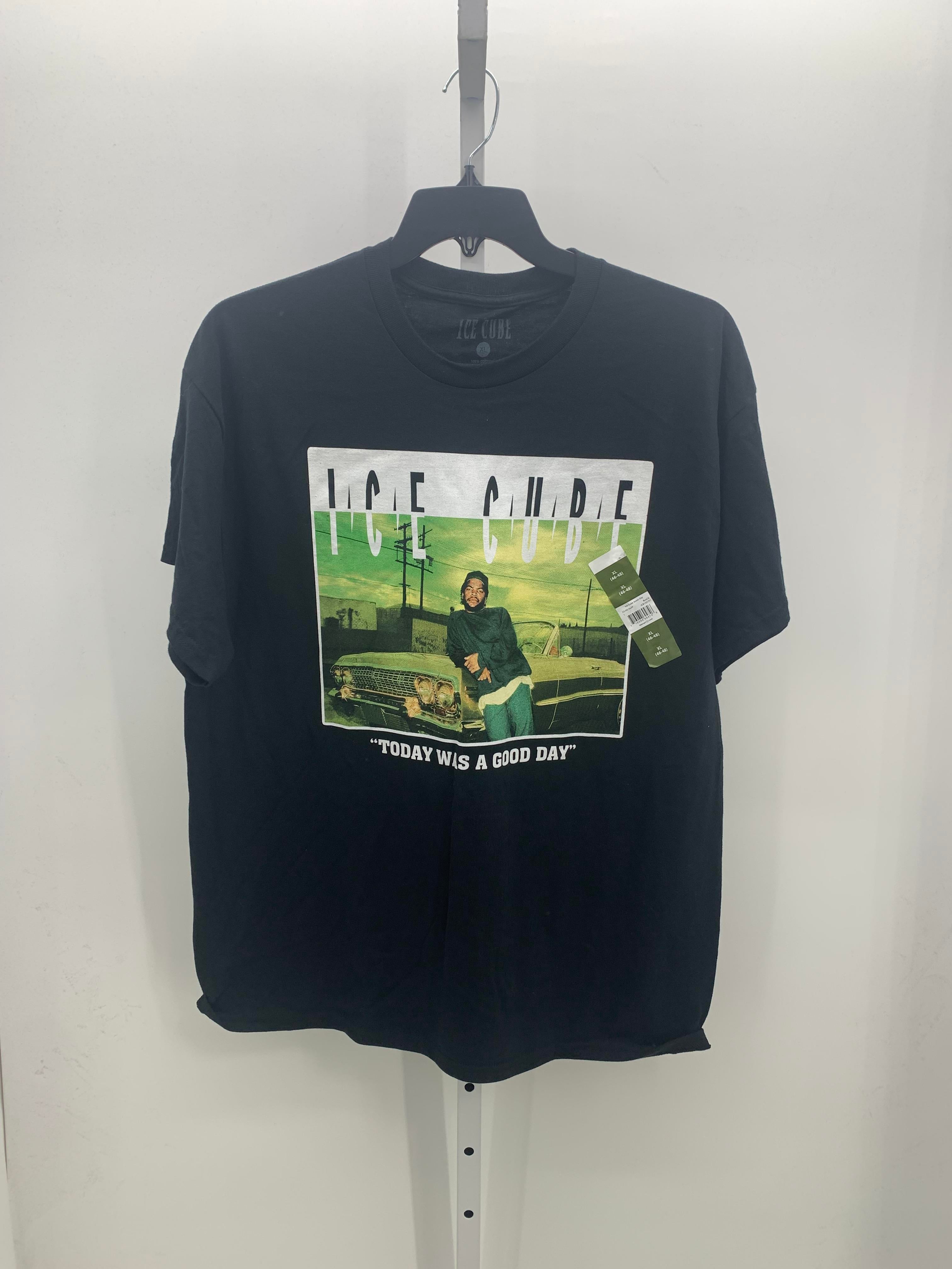 NEW GRAPHIC KNIT TEE.