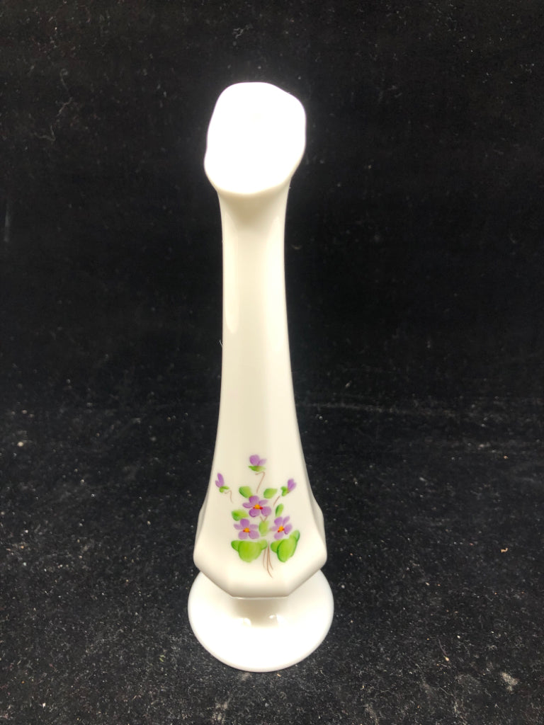 VTG FOOTED PURPLE FLORAL BUD VASE- SIGNED.