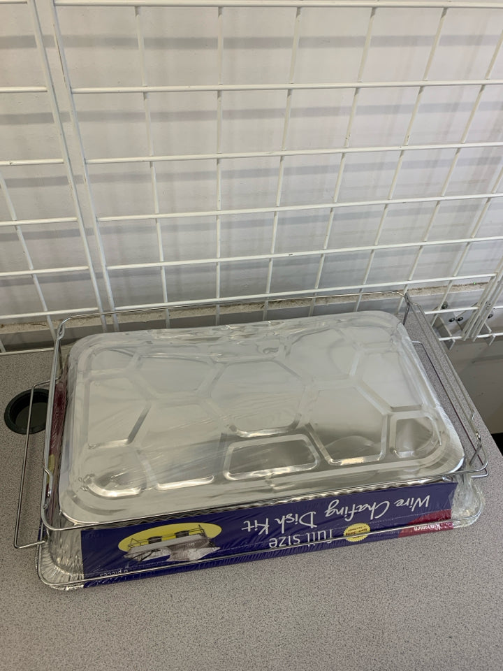 NIP WIRE CHAFING DISH KIT.