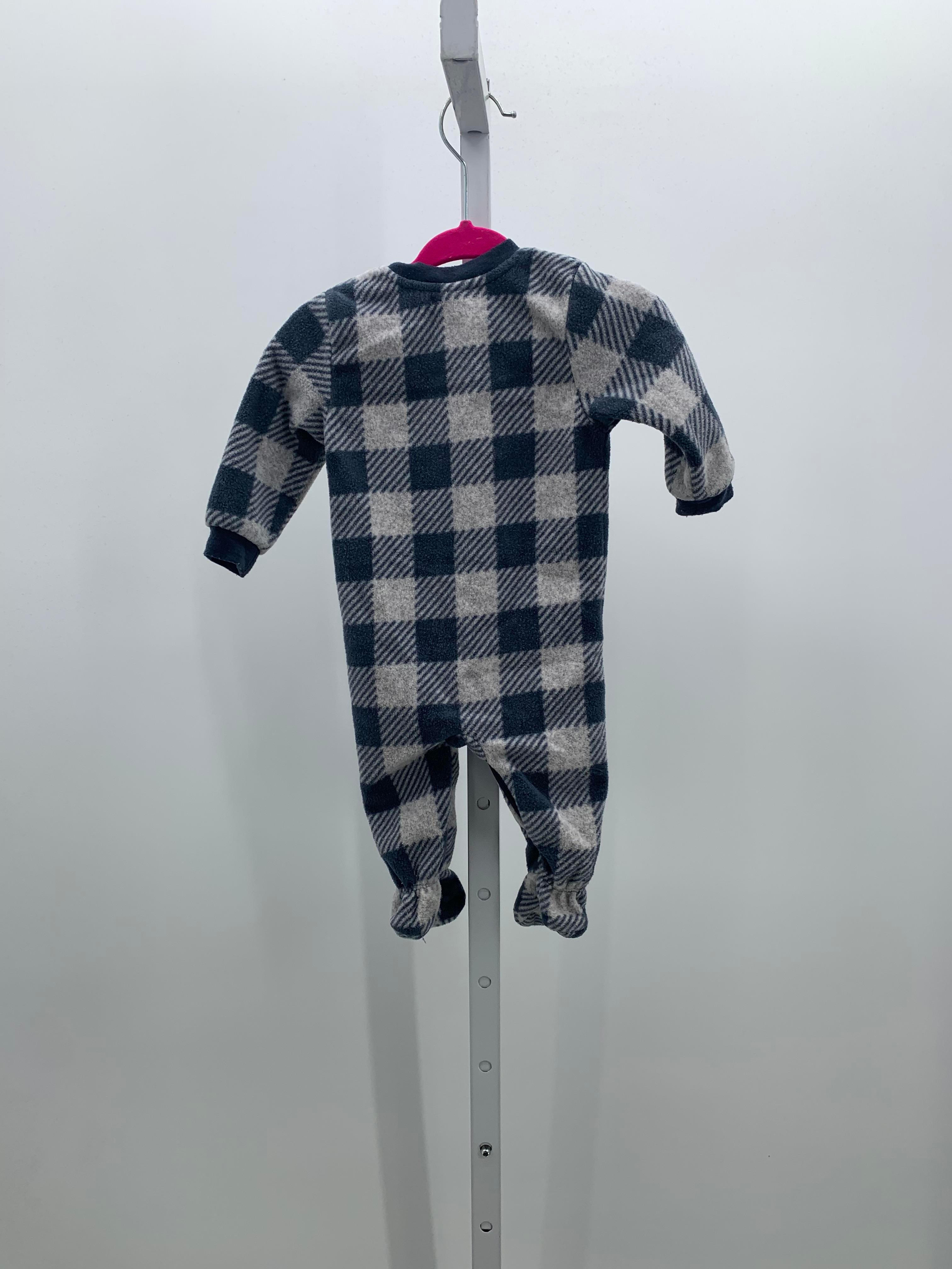 GREY CHECKERED FLEECE.