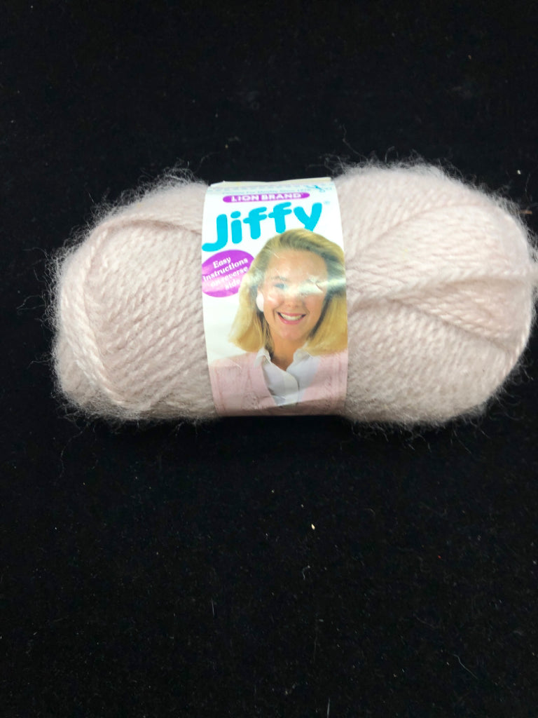 GREY YARN.