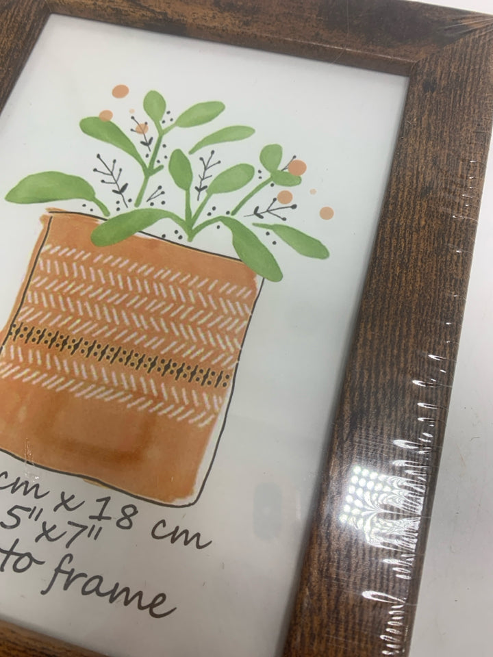 NIP WOODEN RUSTIC PICTURE FRAME.