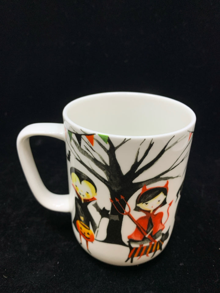 HALLOWEEN COSTUME MUG.