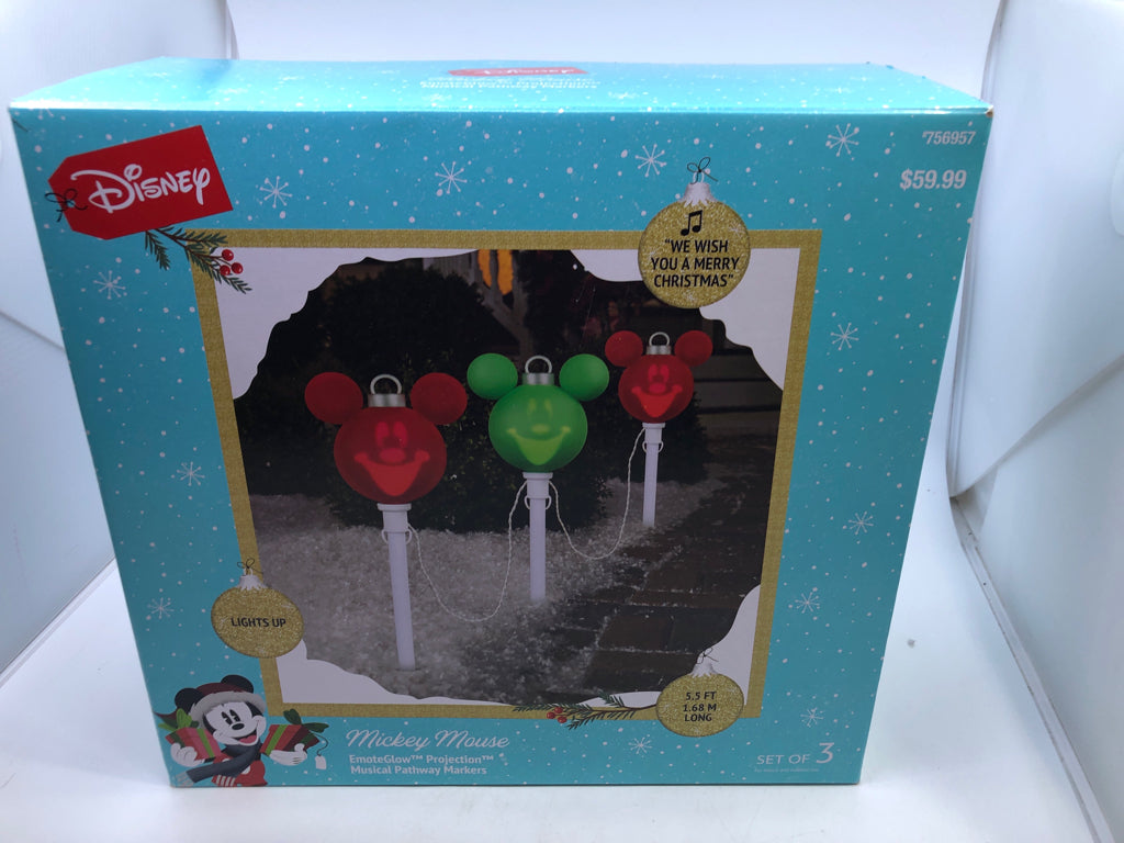 NIB MICKEY MOUSE PATHWAY MARKERS.