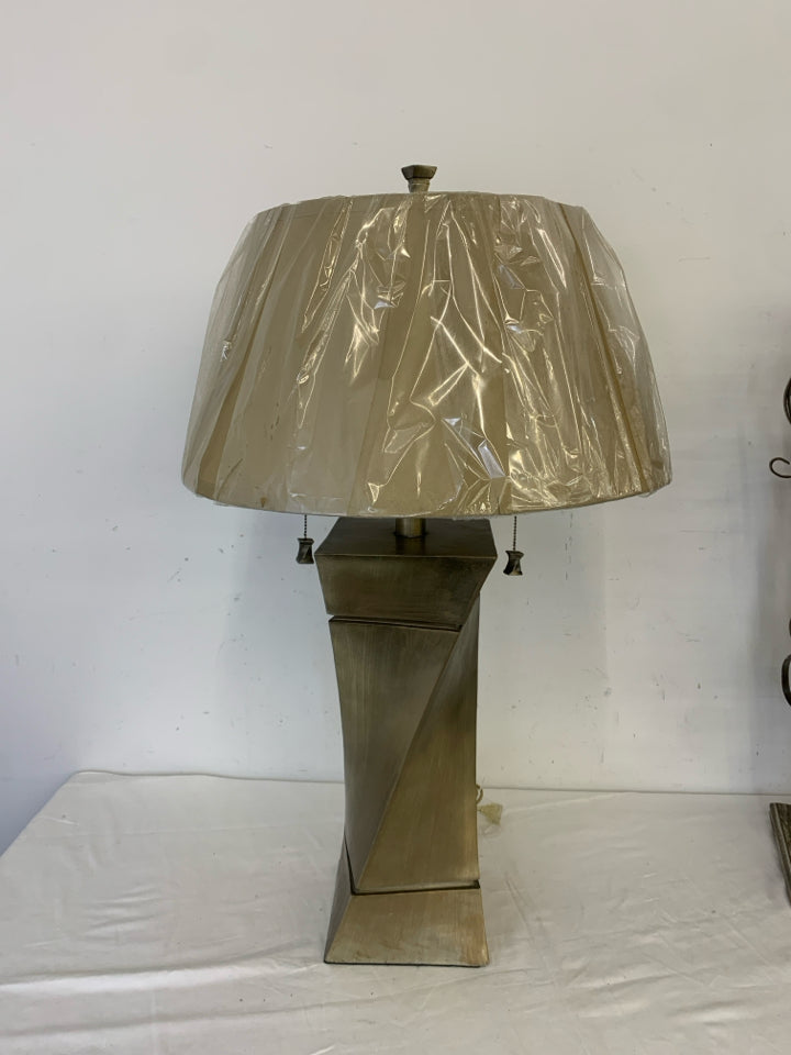 LARGE GOLD TWIST BASE LAMP W/ 2 PULL CHAINS NEW GOLD SHADE.