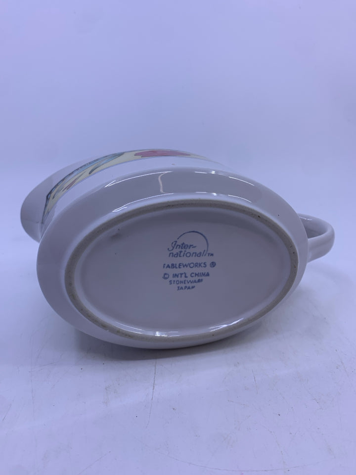 VTG TULIP GRAVY BOAT.