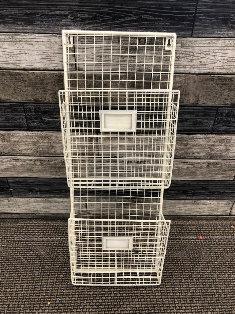 METAL MAGAZINE/ MAIL WALL BASKET.