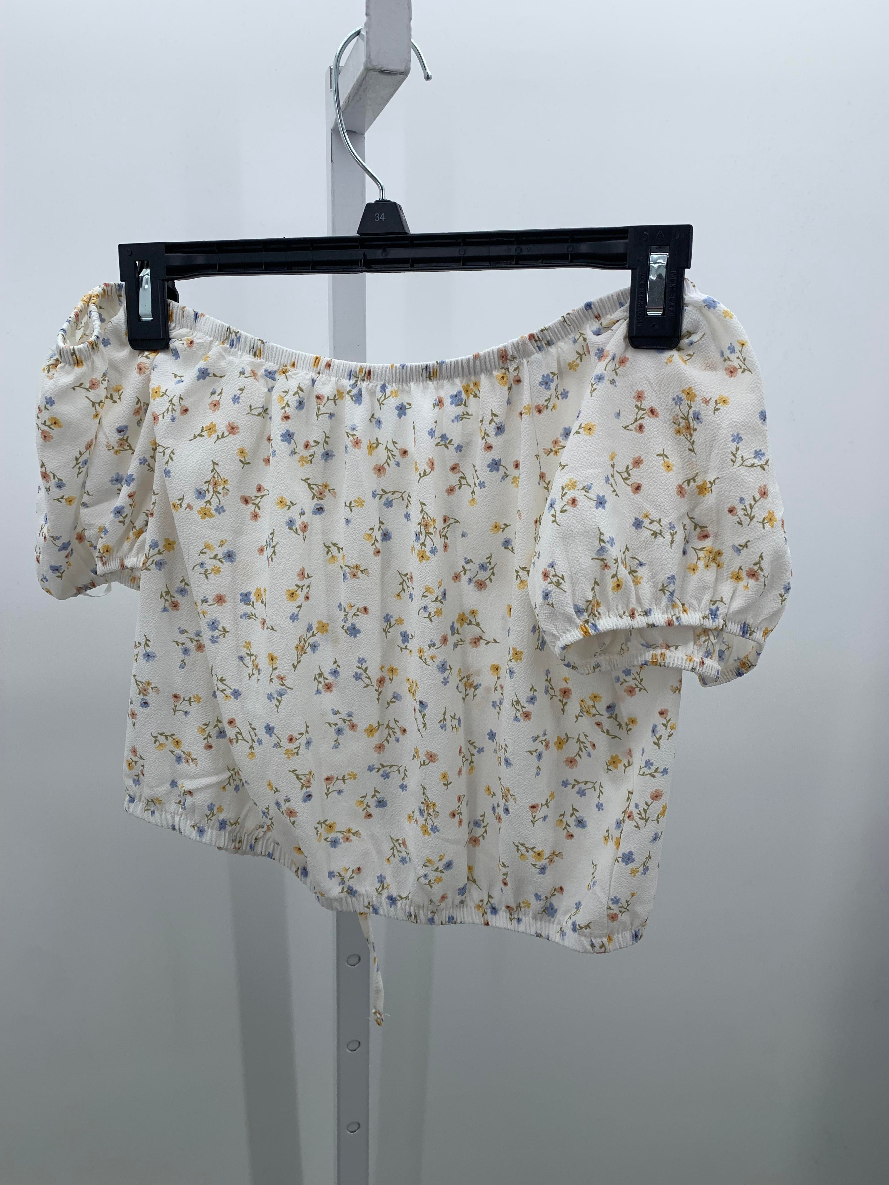 Pink Rose Size Small Juniors Short Sleeve Shirt