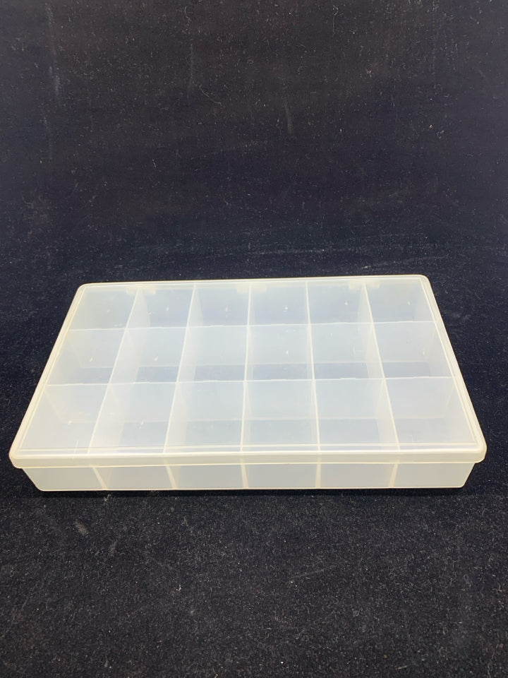 PLASTIC 18 CUBBY BEAD ORGANIZER.