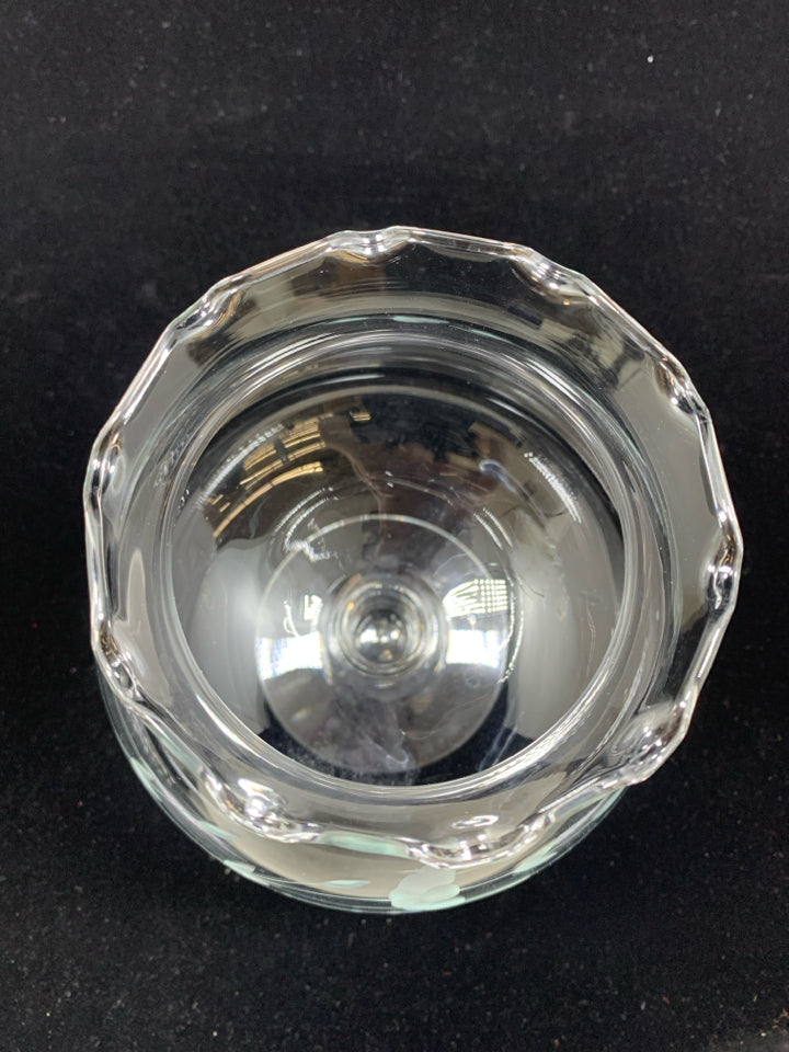 ETCHED FLORAL HURRICANE BOWL W/RUFFLED EDGE.