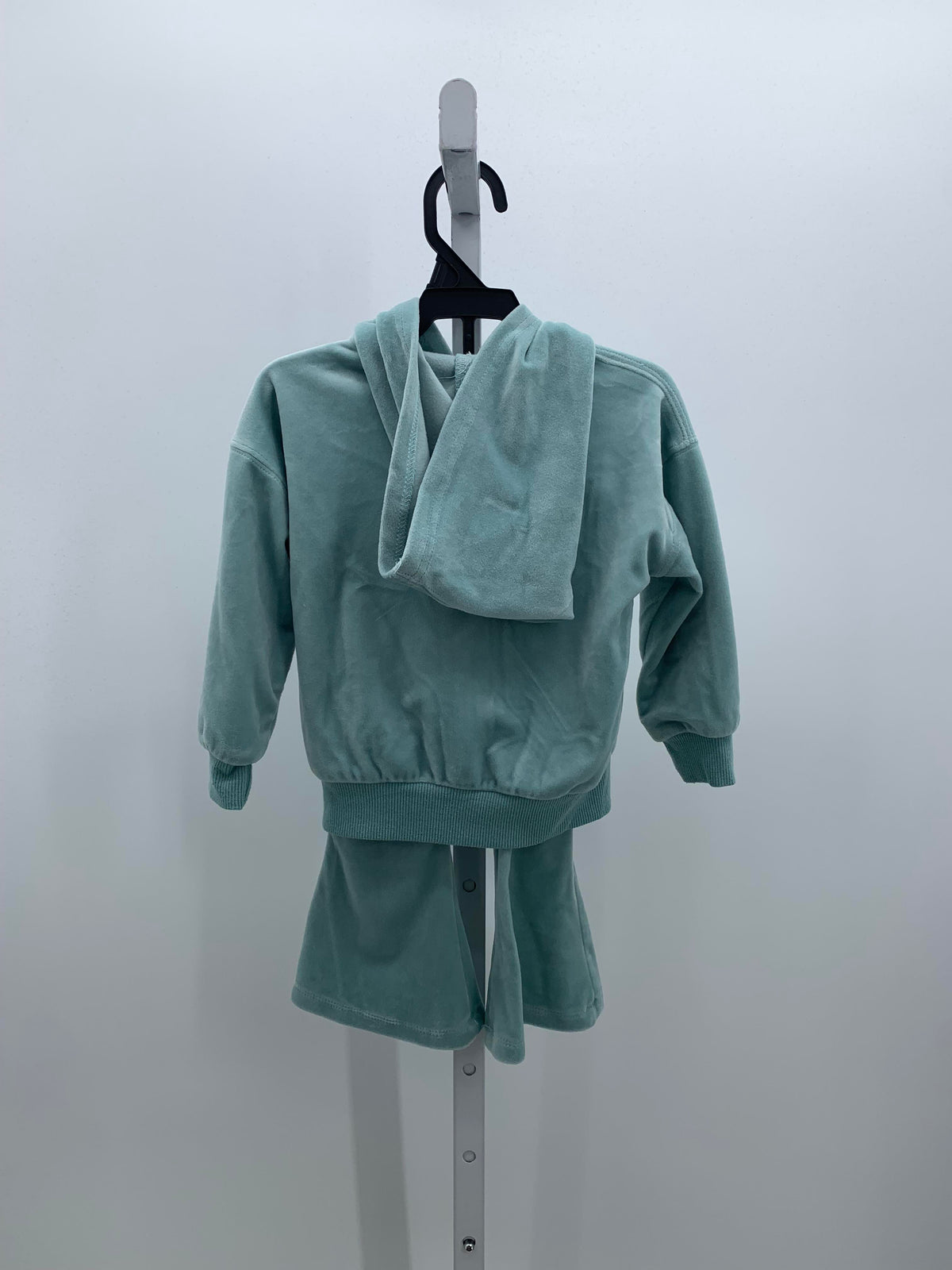 Jessica Simpson Size 2T Girls 2 Pieces