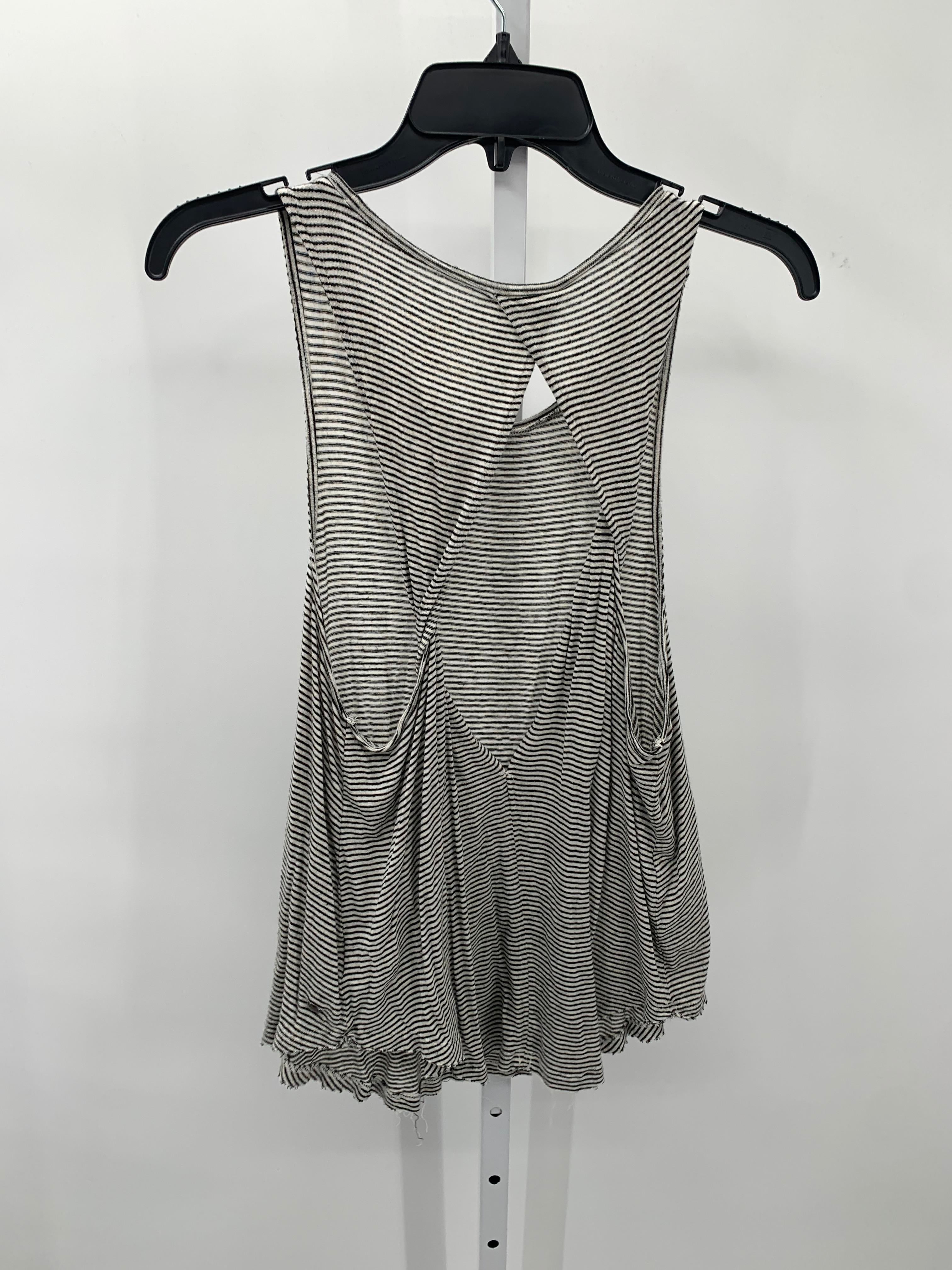 American Eagle Size Medium Juniors Tank