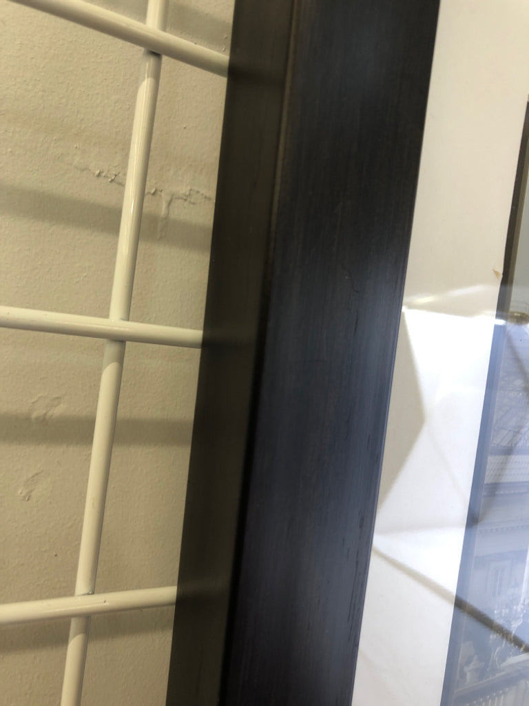 BRIDGE PHOTO IN BLACK WOOD FRAME.