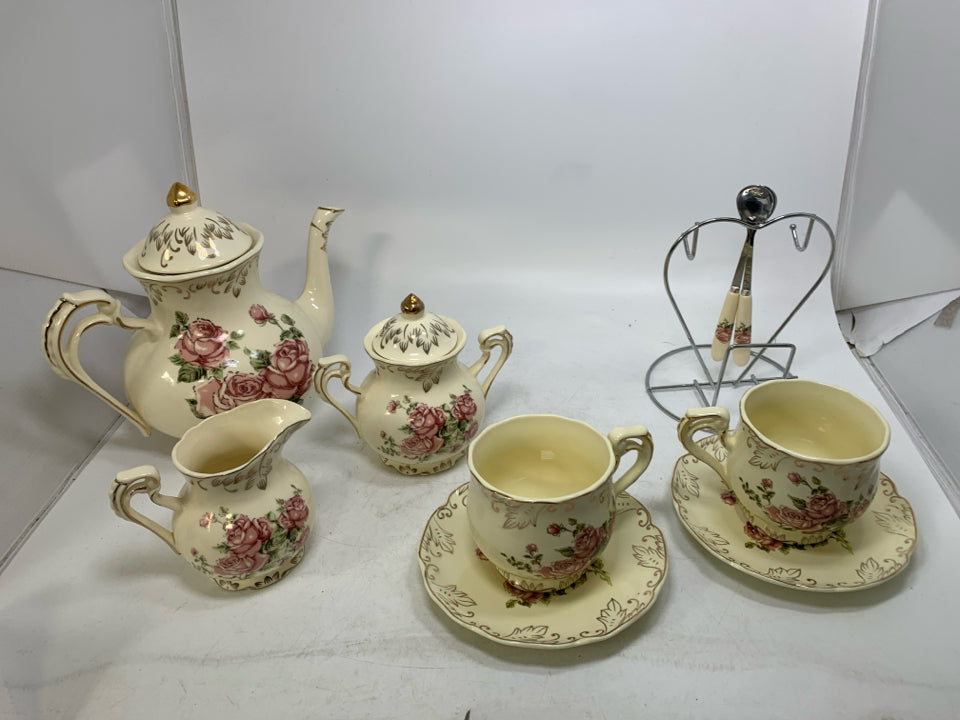 QUEEN ROSE SVC 2 10 PCS TEAPOT SUGAR CREAMER TEAPOT CUP/SAUCERS SPOONS AND STAND