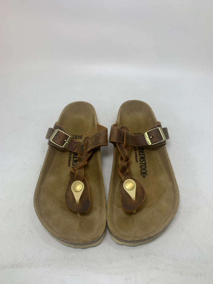 Birkenstock L Shoe Size 6 Sandals