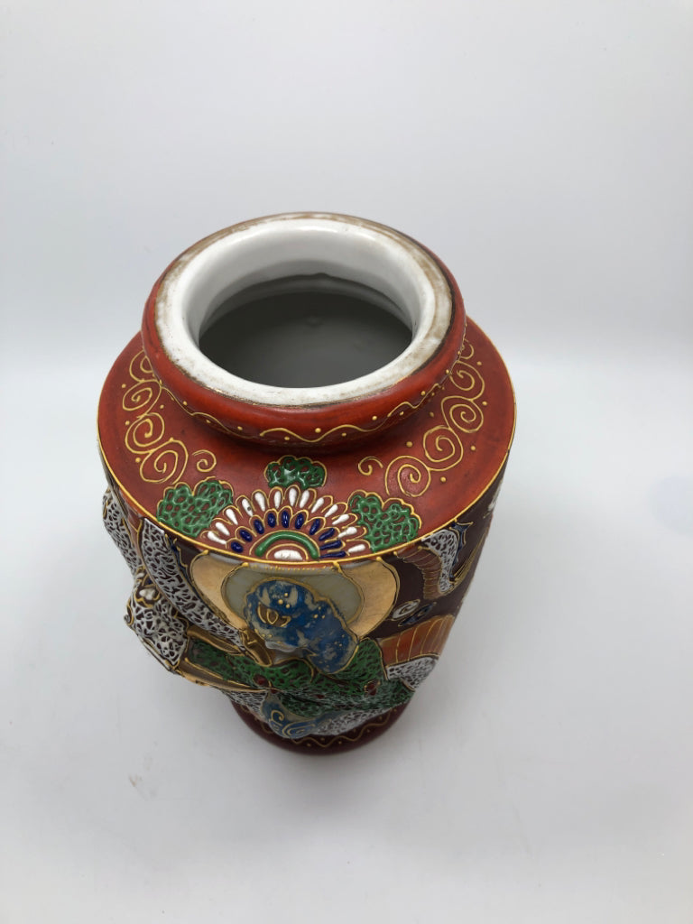 VTG JAPANESE ORANGE SLIP-TRAIL PAINTED VASE.
