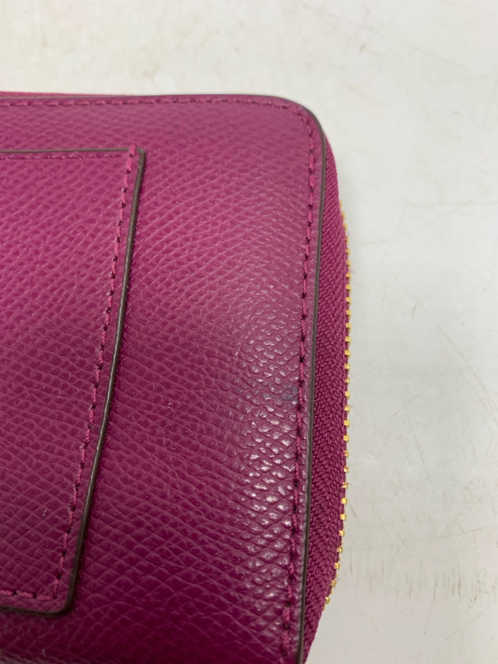 Coach F54007 Accordion Zip Around Wallet